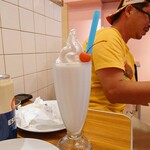 BURGER&MILKSHAKE CRANE - 日本酒シェイク