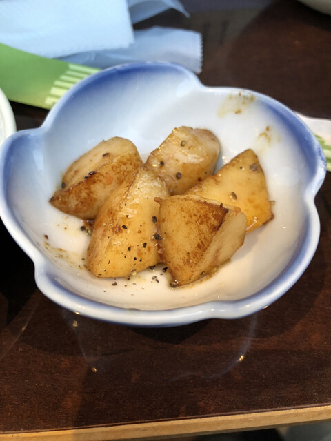 蝶の様に舞い、蜂の様に料理を出す : わいどのおでんの写真