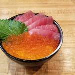 Salmon roe and tuna rice bowl