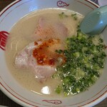 とんこつラーメン専門 八味豚骨 - 