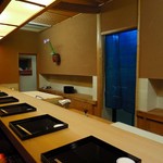 もめん - カウンター9席のお店です