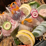 かもめ食堂 - 刺し身の盛合せ