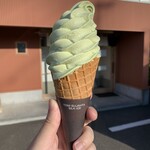 バーンズ - 宇治抹茶 KINGソフトクリーム、500円