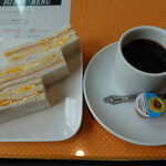 和喜 - モーニングセット(330円)