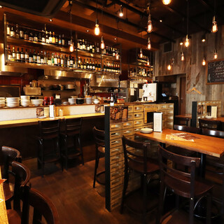 温かみのあるお洒落な空間で楽しいひとときを◎歓送迎会にも最適