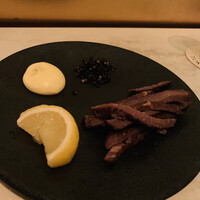 TOKYO Whisky Library - 
