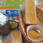 珈琲所コメダ珈琲店 - アイスウインナー530円(甘み抜き)＋モーニングＢ