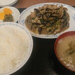 東園 - 肉ナス炒め定食 850円