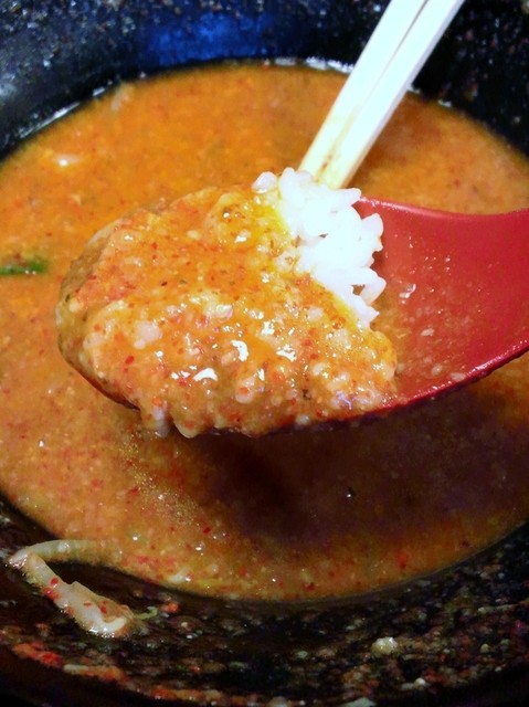 麺処 花田 上野店 - ライスをつけるとインドカレー状態(笑)