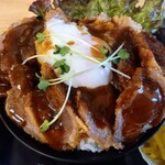 ドンブリ アサダ - ビフカツ丼