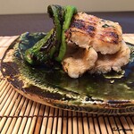 御料理 寺沢 - 活穴子の木の芽焼と伏見唐辛子