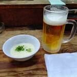 Makochiyan - 生ビール&お通し(とろろ芋)
