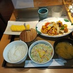 Yayoi Ken - 彩野菜と鶏の黒酢あん定食