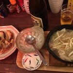 餃子酒場やをら - 料理写真: