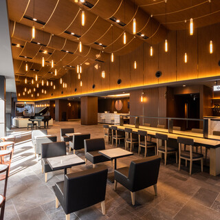 Revolver Booze Coffee 川崎 カフェ 食べログ