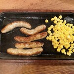 ステーキハウスB&M - B&Mウインナー¥500