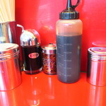 ラーメン二郎 - 卓上調味料