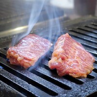 焼肉家げんちゃん - 和牛特上ハラミ焼き中！