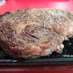 ステーキリバーベ - ド迫力！肉厚！