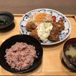 五穀 - 2020/8/15 ランチで利用。
            チキン南蛮定食(979円)