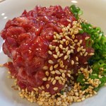 炭火焼肉 肉人 - ユッケ