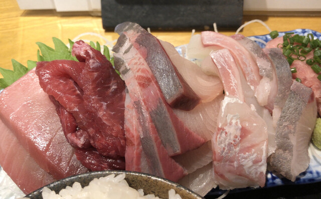 魚の美味さ凝縮の鮪の尾 うま刺身てんこ盛り By 食べ過ぎベルちゃん 魚菜はざま 勝どき 居酒屋 食べログ 魚の美味さ凝縮の鮪の尾 うま刺身てんこ盛り By 食べ過ぎベルちゃん 魚菜はざま 勝どき 居酒屋 食べログ