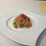 Brasserie anakale - 【前菜】トマトとアスパラのカペッリーニ（冷製）
