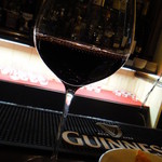 ホワイトラベル - グラスワインの赤