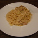 カフェ クラマエ - カルボナーラ、945円