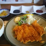 地鶏炭火焼 とりの籠 - 