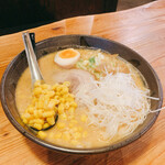 北の麺房いちどう - 1番人気の味噌ラーメンにコーントッピング