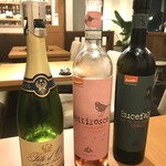 Wine bar brighter day - ワイン３種飲み比べセットはなかなかお得