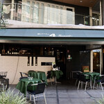 BISTRO QUATRE - 