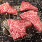 炭火焼肉・にくなべ屋 神戸びいどろ 大井町店  - 