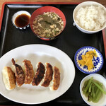 小笠原食堂 - 焼きぎょうざ定食¥650