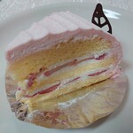 野上菓子舗 - 苺のシフォンケーキ