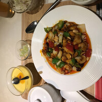 四川名菜 川府 - 鶏肉とピーナッツの四川風炒め