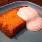 Momonga cafe & roastery - キャロットケーキ