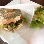 Dainingu Ando Bapisu Kafe - ベーグルサンドセット%バジルベーグルBLT@¥880