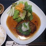 近江牛と地元野菜　ダイニングMOO - 比叡ゆばのおから入りハンバーグ