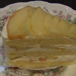 リリエンベルグ - 桃のショートケーキ