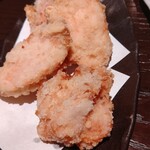Yakitoriya Sumire - 大山鶏の唐揚げ　548円　腿と胸のミックス