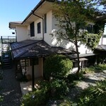 トゥーマイ - この一軒家がそう。