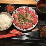 炭火焼肉のバクロ - 炭火焼肉定食1300円