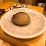 鮨 やすみつ - 蒸し鮑