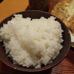 とんかつ けい太 - 飯大盛り。大盛り無料だが……大盛りでも少ないよ(>_<)   今回、飯が旨かっただけに盛り少ないのが残念。