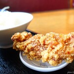 裕福 - 2020年2月　定食にもれなく付いてくるでかい唐揚げ！