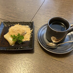 Wafuubarutsudoiya - きなこ餅にコーヒー、相性抜群なり(〃ω〃)