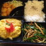 Chuugoku Kateiryouri Shanhaiya - ご飯、青椒肉絲、エビチリ、かに玉