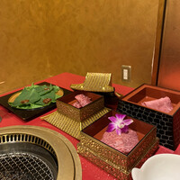牛牛 西麻布 総本店 - 